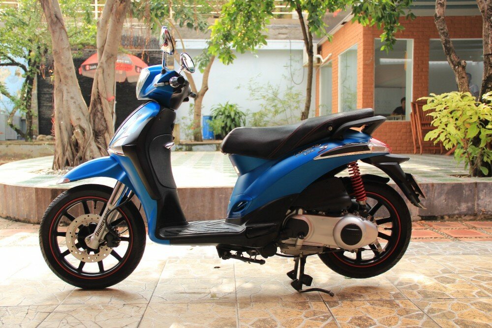 Sơn xe Liberty 125 màu xanh nhám zin uy tín