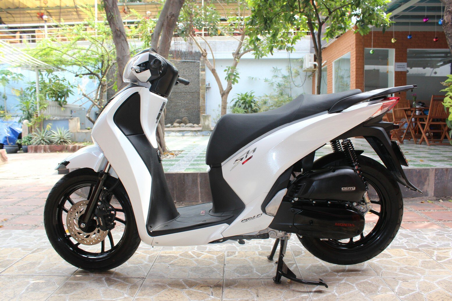 Sơn SH 150i VN lên Sporty